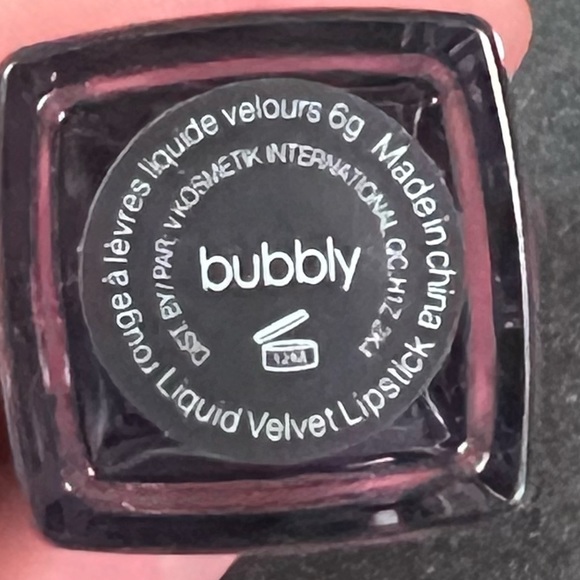 V KOSMETIK CREAMY LIQUID VELVET LIPSTICK - BUBBLY 6g BRAND NEW IN BOX - Picture 5 of 5